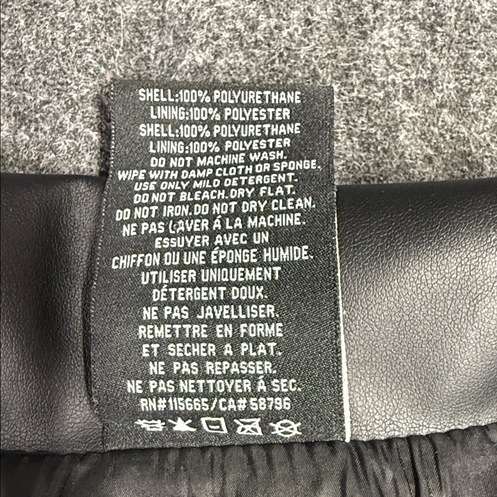 Beetlejuice Black Jacket - Picture 10 of 11